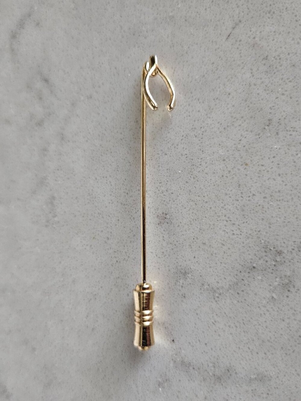 GOLD-TONE WISHBONE STICK PIN WITH END CAP (USED FOR GOOD LUCK)